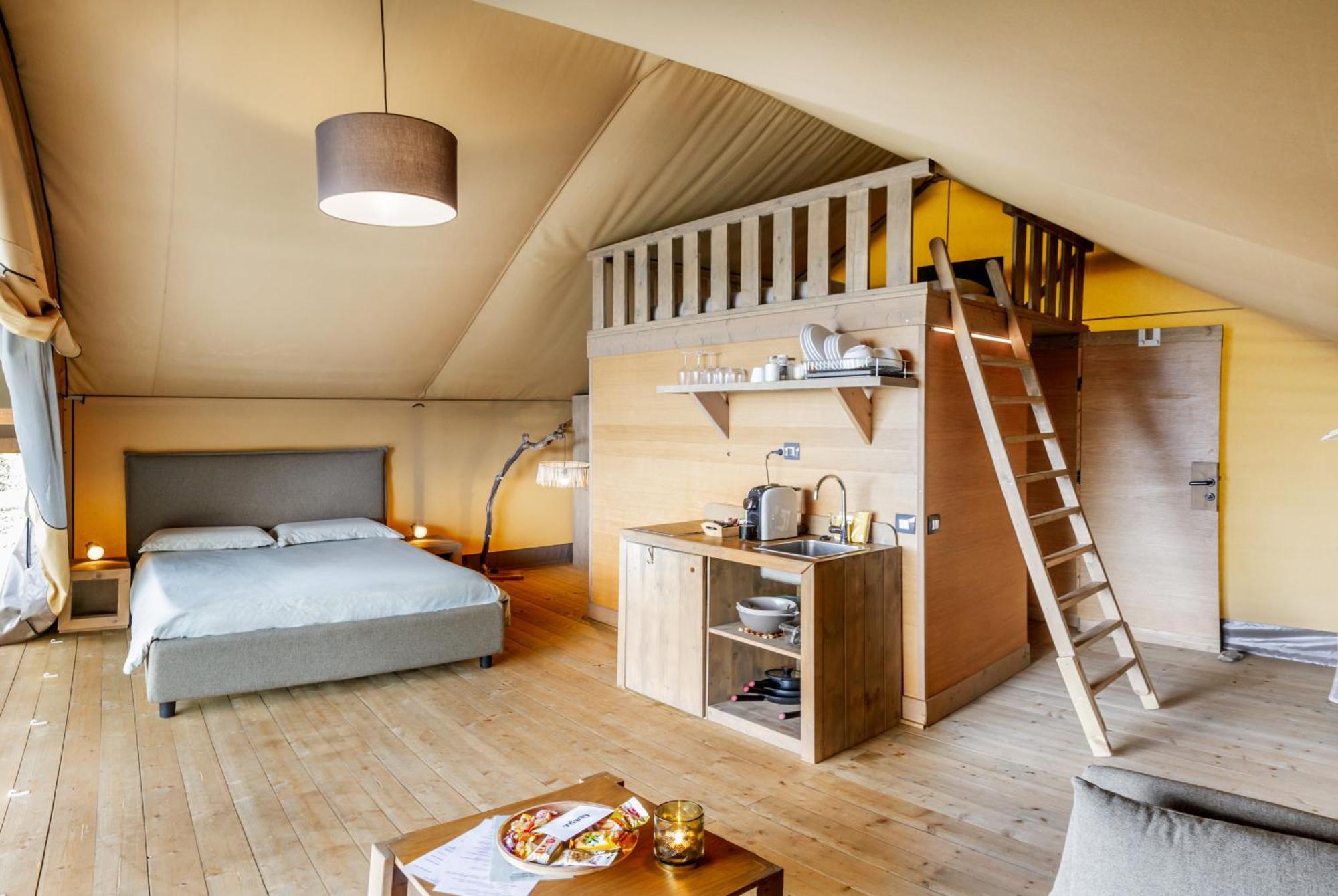 Hotel Glamping Grancia à Grosseto Extérieur photo
