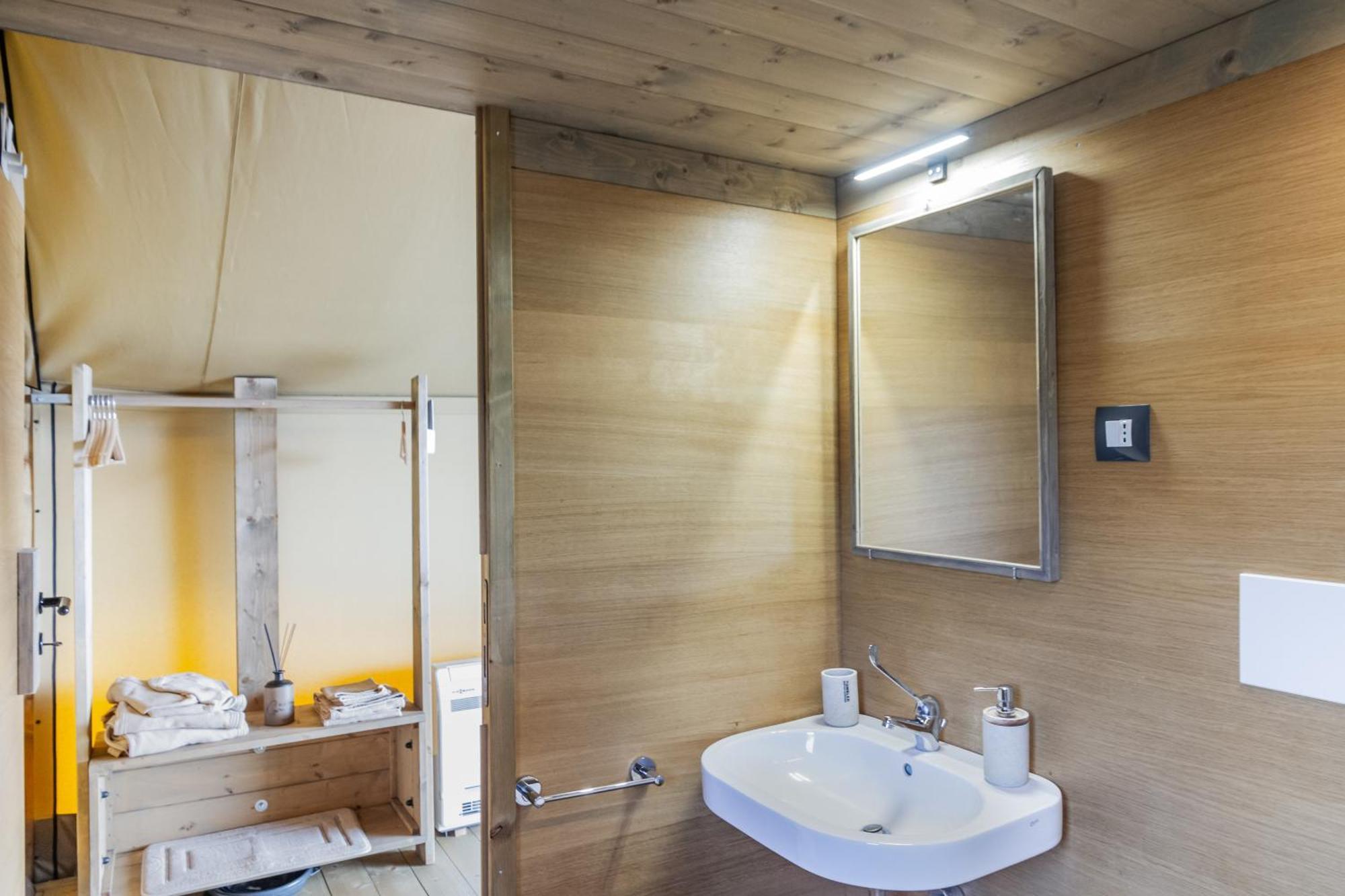 Hotel Glamping Grancia à Grosseto Extérieur photo